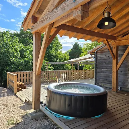 Cocooning 4 Etoiles Avec Et Piscine Nyaraló