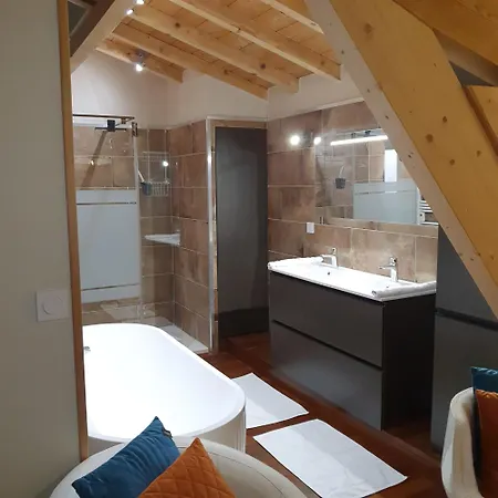 Cocooning 4 Etoiles Avec Et Piscine Amades